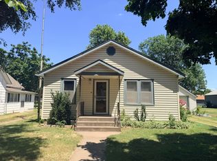 310 3rd St, Claflin, KS 67525