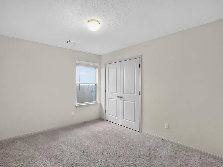 105 Greenway Dr — Photo 5