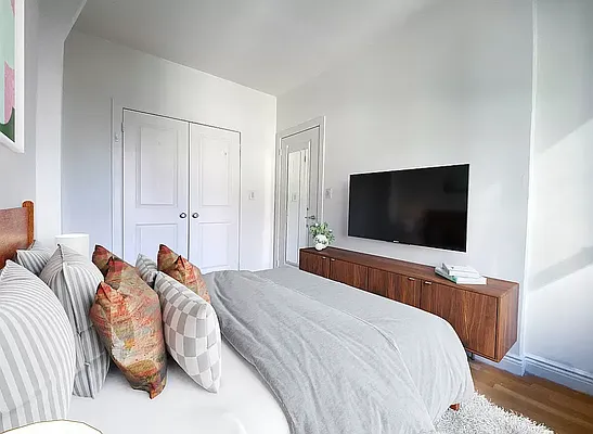 Rented by Platinum Properties | media 8