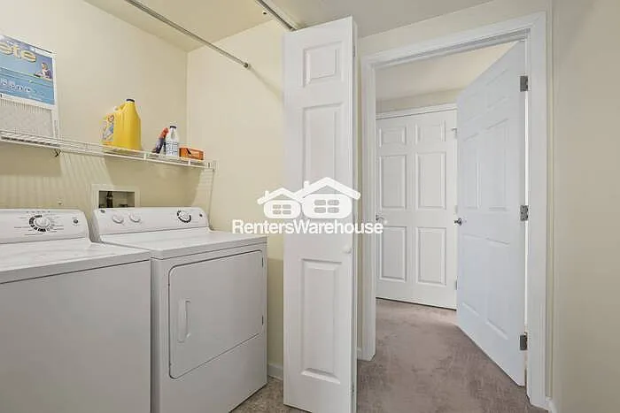 3846 Canyon Ranch Rd #203 — Photo 4