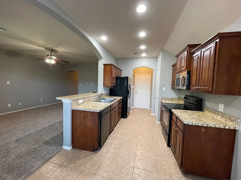 4533 Wheatland Dr — Photo 8