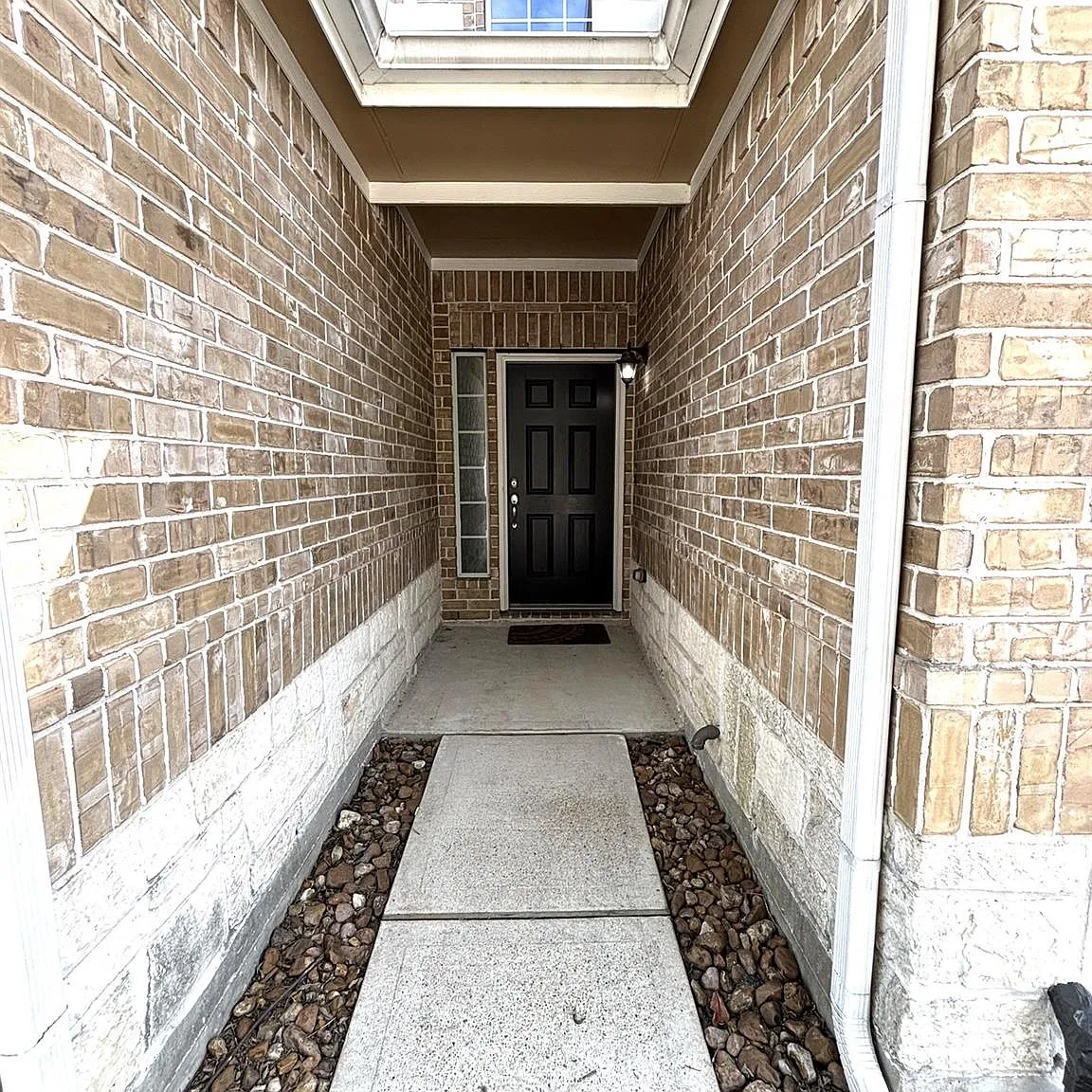 3 bed, 2.5 bath, 1771 sqft, $2,085 — Photo 4