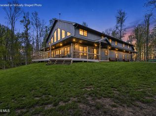 8906 County Road 21, West Unity, OH 43570