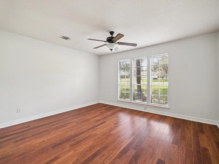 23906 Northcrest Dr #23906 — Photo 14