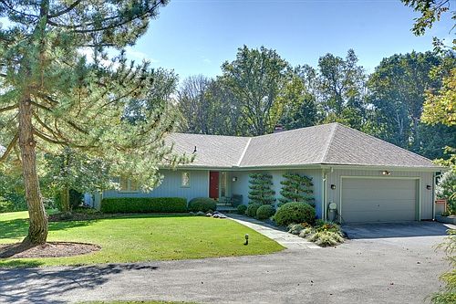 28 Hickory Ln Malvern PA