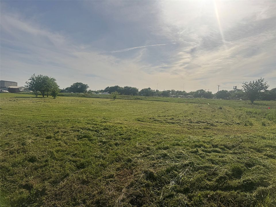 2nd image of 11901 Buffalo Hollow Ct