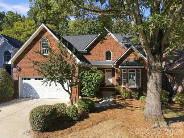 10417 Newberry Park Ln, Charlotte, NC 28277