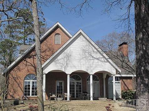 3rd image of 1430 Tanglewood Dr W