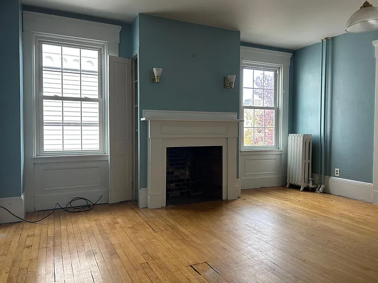 175 William St #2 — Photo 4