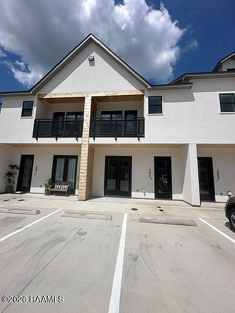 1st image of 1510 Kaliste Saloom Rd #202