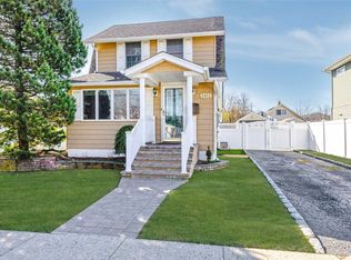 2412 Orange St, Bellmore, NY 11710