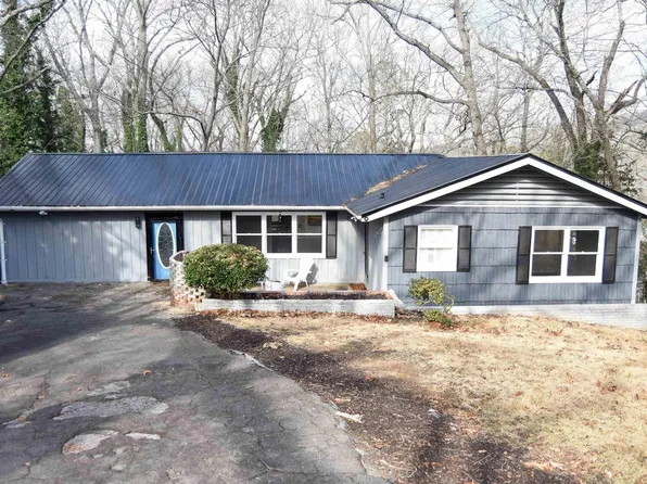 1506 McCall Dr, Anniston, AL 36207