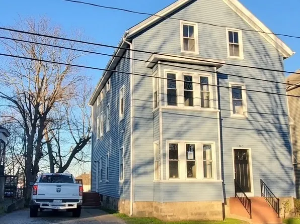 222 Tecumseh St, Fall River, MA 02721