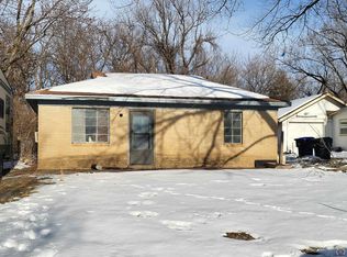 204 SW Terra Dr, Topeka, KS 66609