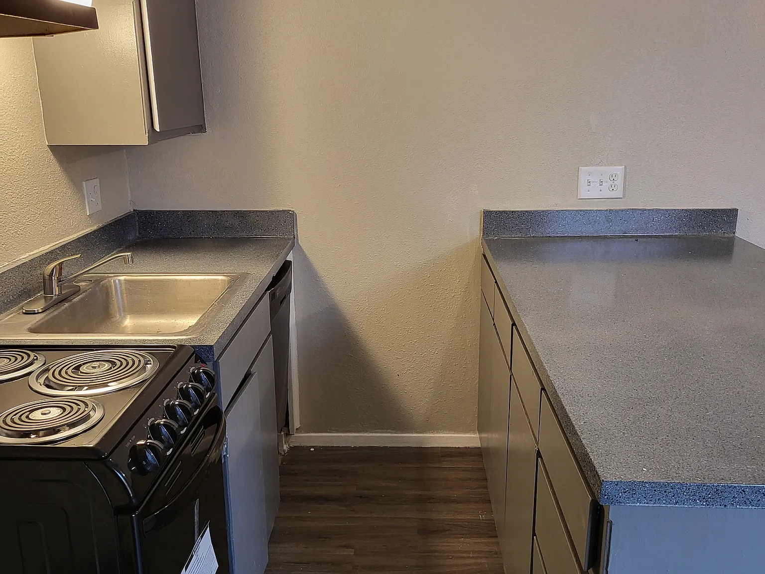 Oak Tree Apartments — Photo 3