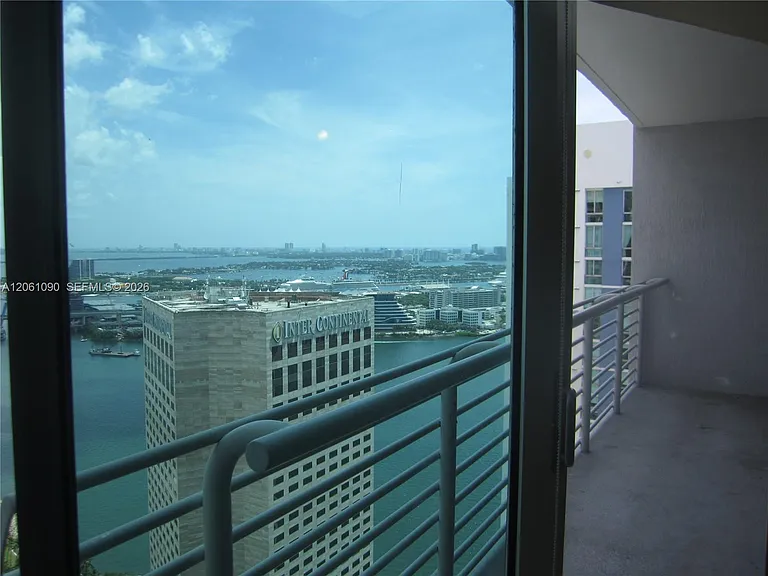 325 Biscayne Blvd #4316 — Photo 14