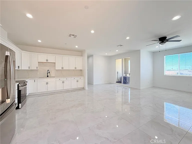 8153 Banana Ave #201 — Photo 4