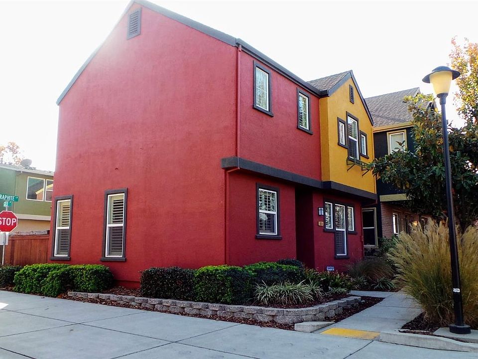 1st image of 884 N Graphite Ln