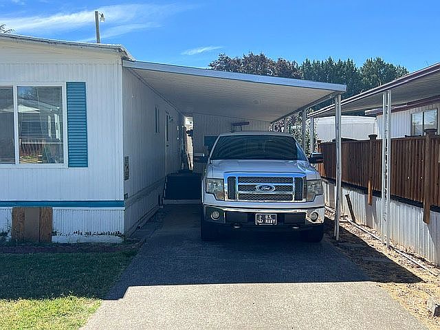 1st image of 339 Beechwood Dr