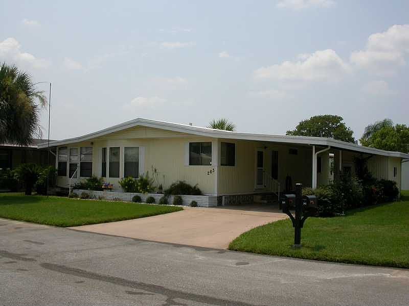 1st image of 263 Camelot Dr