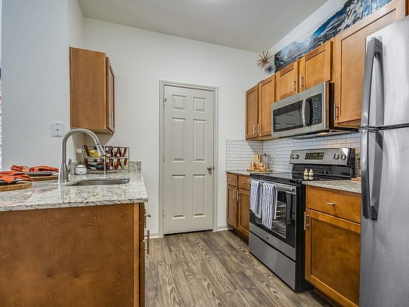 5th image of 401 Teravista Pkwy APT 0138