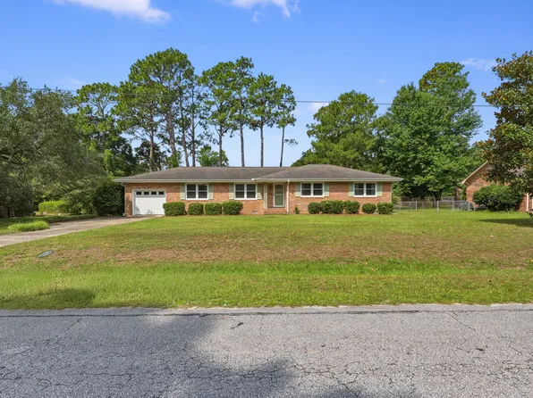 210 Madeline Dr, Wilmington, NC 28405