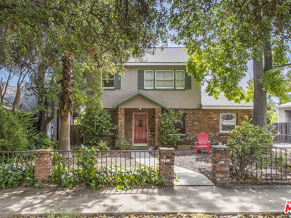 1st image of 702 W Alegria Ave