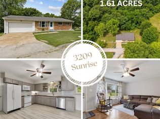 3209 Sunrise Dr, High Ridge, MO 63049