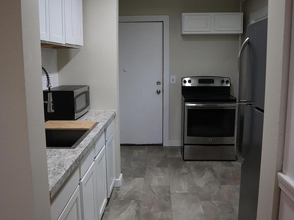 5th image of 1536 Glenrose Ave