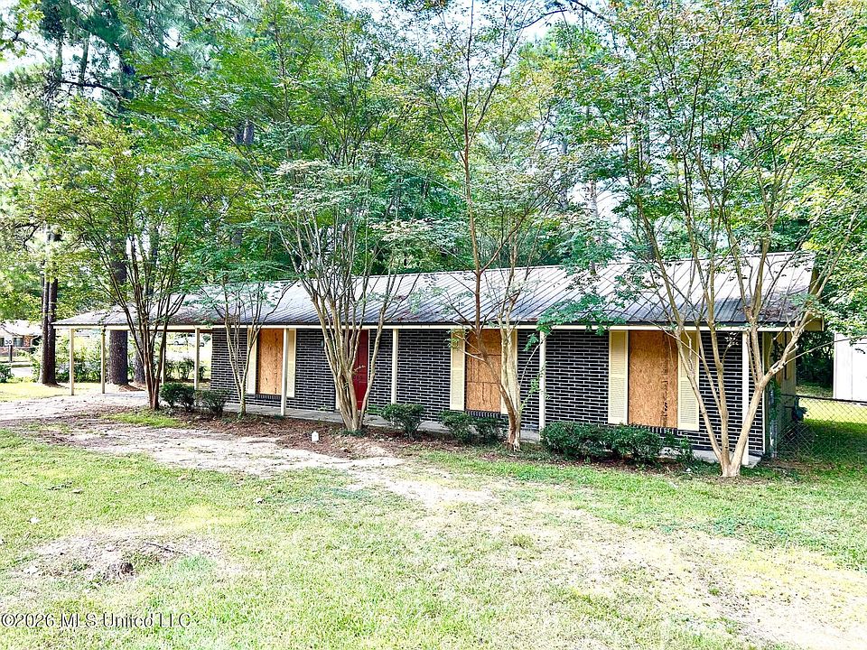 1st image of 3065 Suncrest Dr