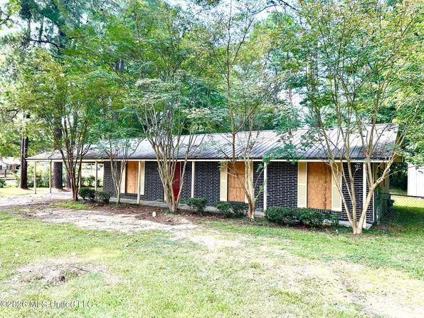 3065 Suncrest Dr, Jackson, MS 39212
