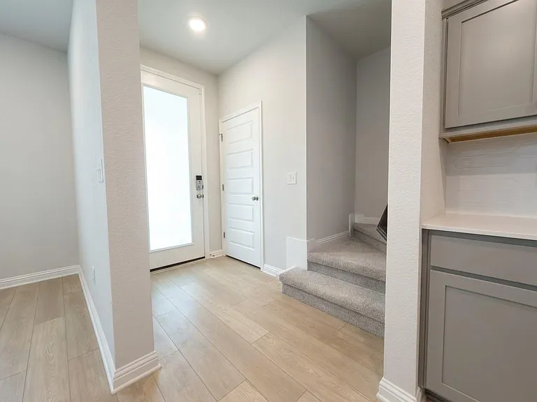 8311 Springsteen Dr #318 — Photo 9