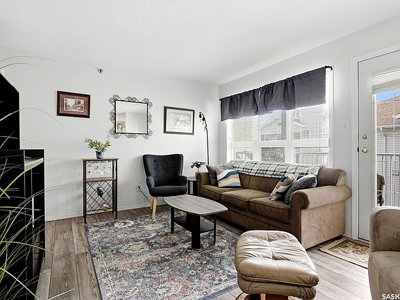 4th image of UNIT 403-2203 Angus STREET