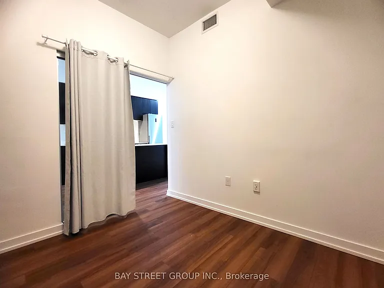 2433 Dufferin St #206 — Photo 19