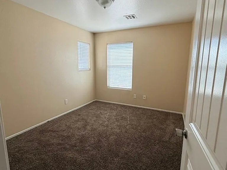 11716 Garland Grove Ln — Photo 9