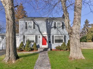 3670 Old Town Rd, Bridgeport, CT 06606