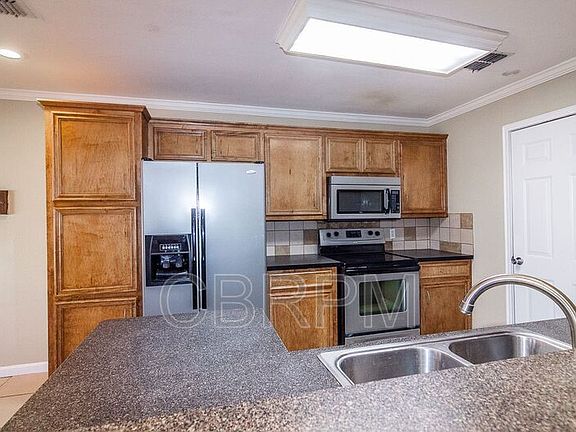 5th image of 5510 Grinnell St