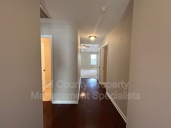 2nd image of 237 Windy Hollow Dr