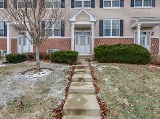 2289 Beresford Dr, Yorkville, IL 60560
