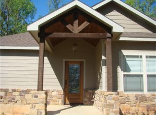 137 Countrywood Dr, Livingston, TX 77351