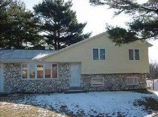 2624 Arrowhead Dr, South Bend, IN 46628