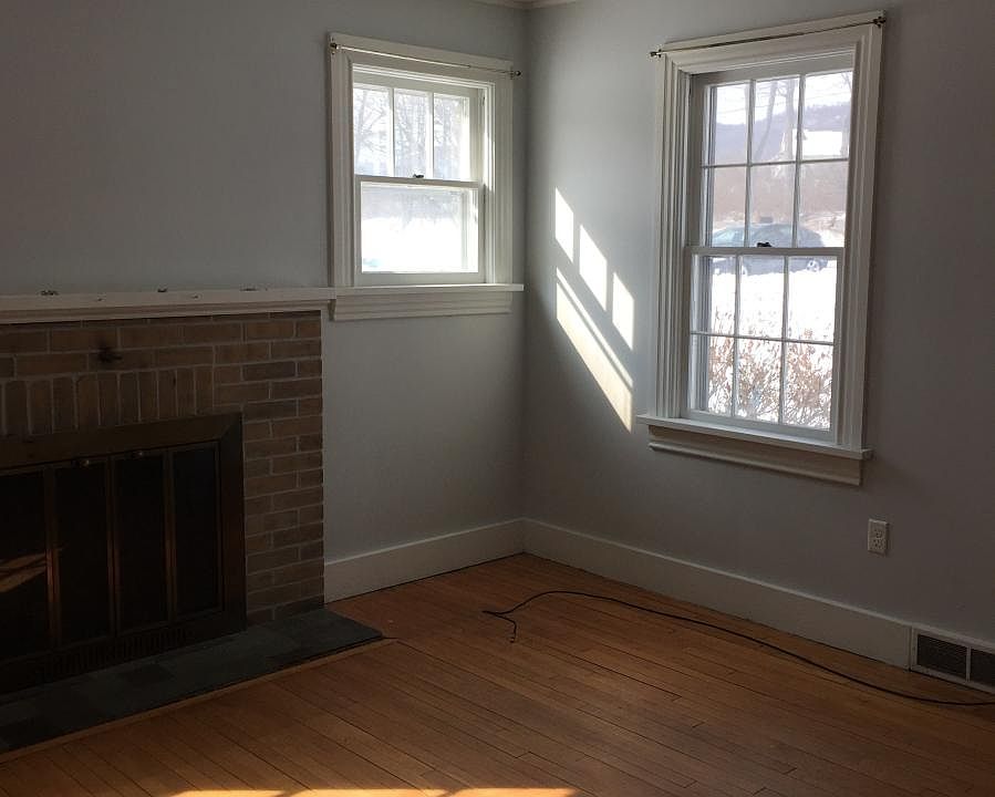 2nd image of 4072 Buffalo Run Rd