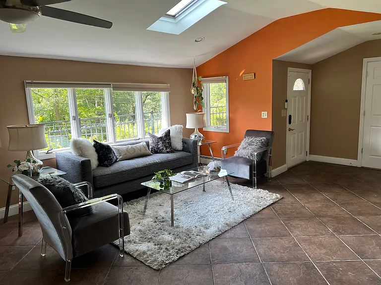 139 W Shore Trl — Photo 3