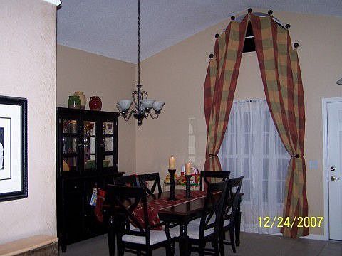 Dining Room - Upgraded Lighting, High Window, Venetian Plaster Wall w/Crown