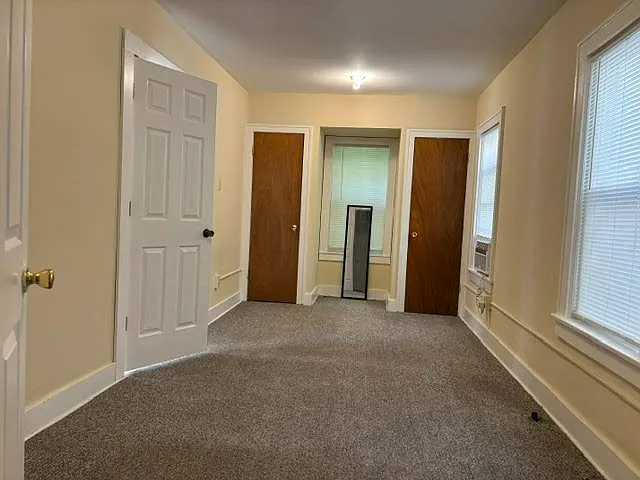 2604 Broadway #4 — Photo 4