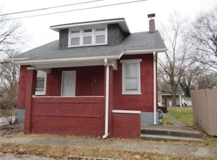 200 N 12th St, Belleville, IL 62220
