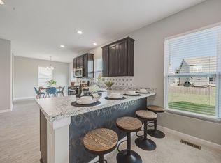 426 Oakland Hills Loop, Commercial Point, OH 43116