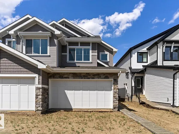 1064 Cristall Cres, Edmonton, AB T6W 5S6