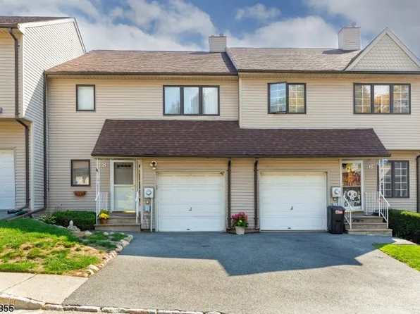 8 Deer Hill Ct, Boonton Town, NJ 07005