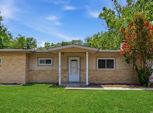 1032 S Mesquite, New Braunfels, TX 78130